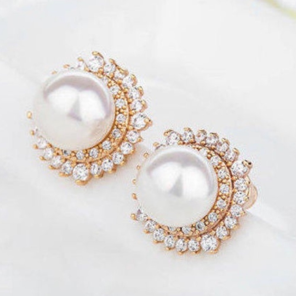 Elegant Pearl and Gold Plated Stud Earrings Cubic Zirconia Pearl Wedding Jewelry